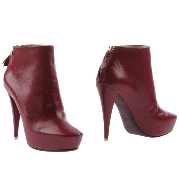 NIB $780 Nina Ricci burgundy leather platform boots. IT 37 US 6